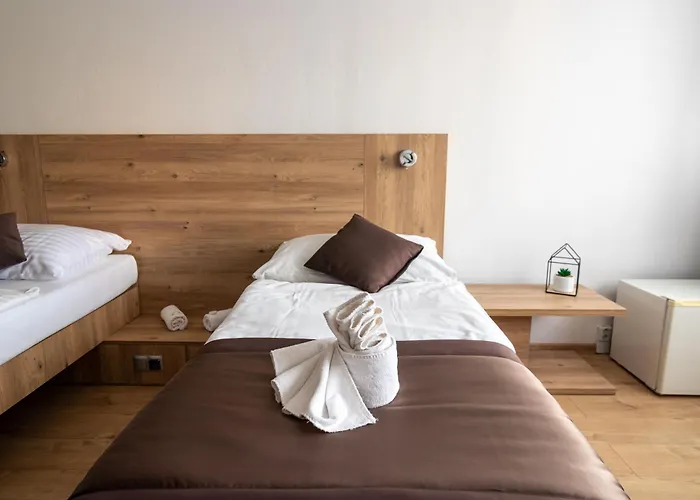 Akadémia 2* Košice